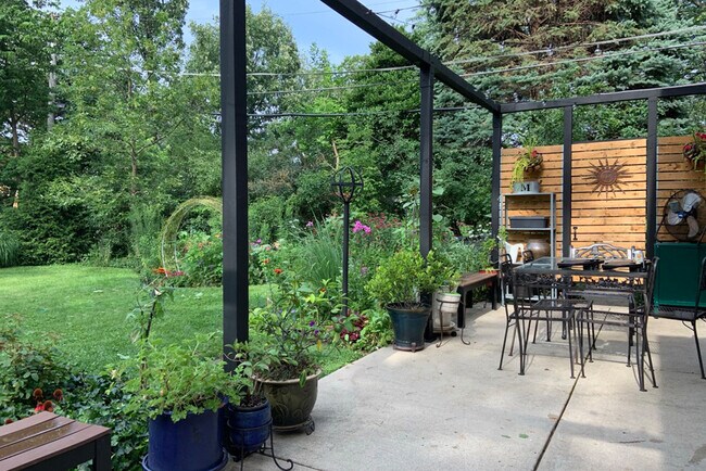 private backyard - 900 59th St