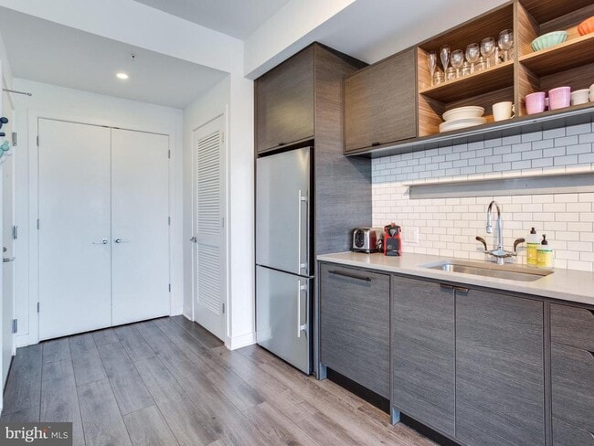 Foto del edificio - 2030 8th St NW