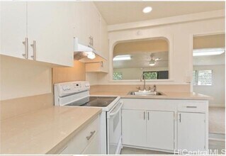 Building Photo - 45-890-890 Luana Pl