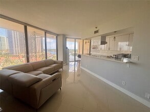 Building Photo - 19355 Turnberry Way
