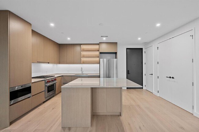 Foto del edificio - 610 Davis St