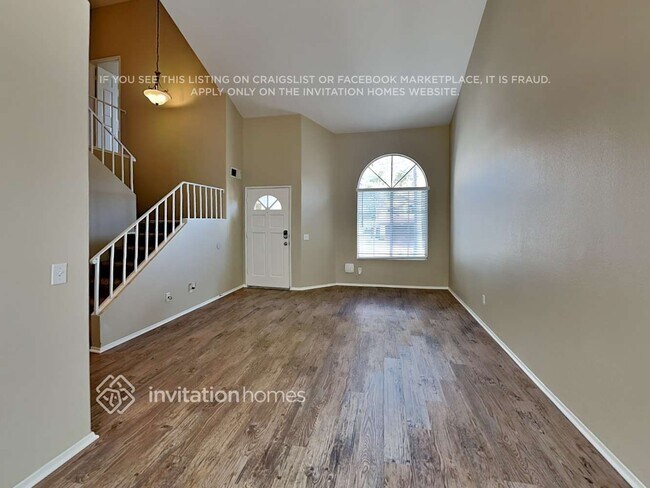 Foto del edificio - 24623 Leafwood Dr