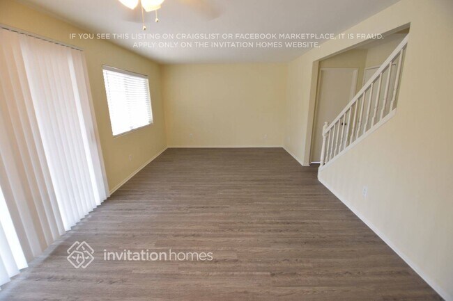 Building Photo - 45613 Clubhouse Dr