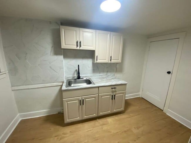 Foto del edificio - 1222 Belmont St