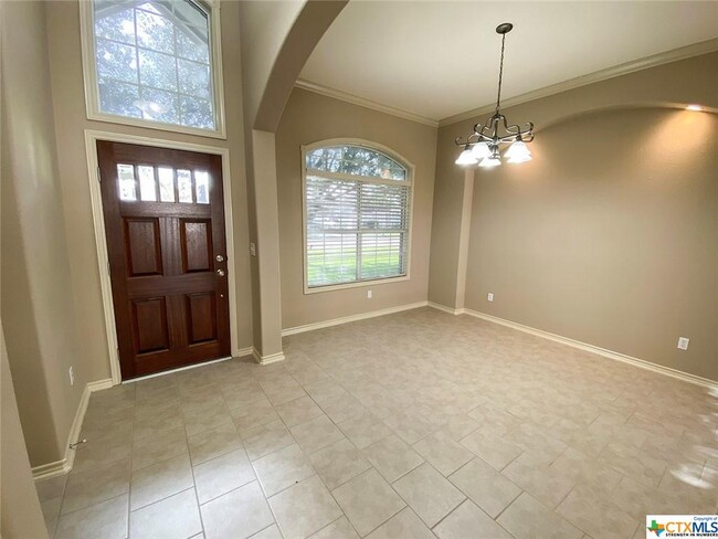 Building Photo - 202 Crosswind Dr