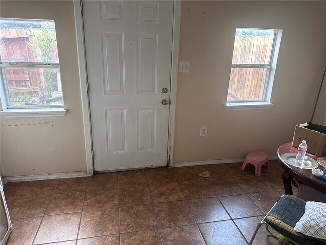 Foto del edificio - 11136 Village Bend Ln