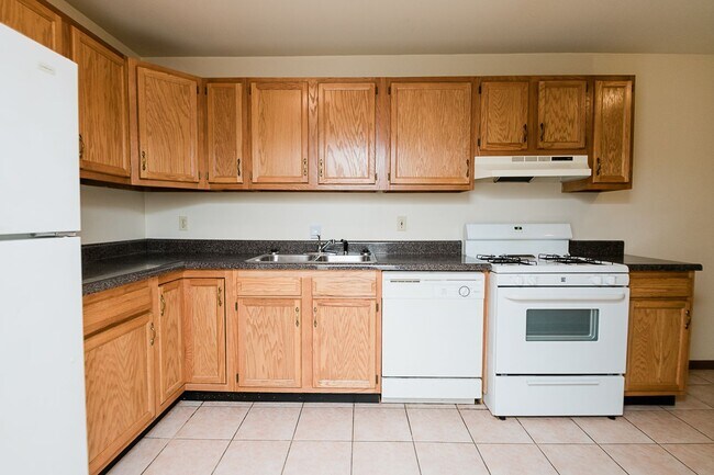 Foto del edificio - 2 bedroom / 1.5 bathroom Townhome in Chest...