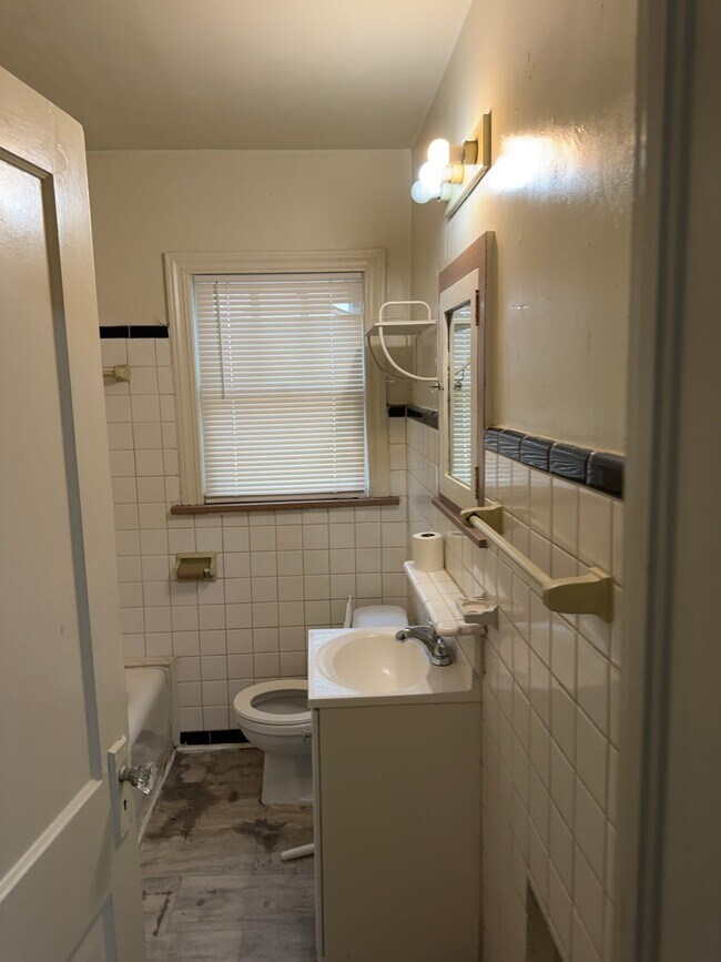 Foto del edificio - 2928 NW 12th St