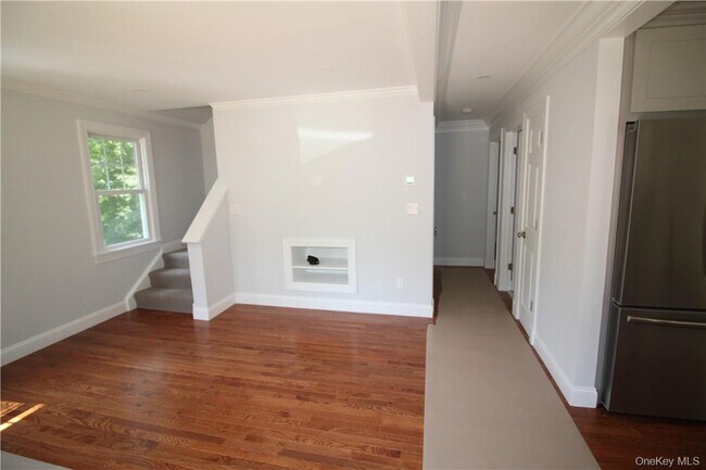 Foto del edificio - 691 Long Pond Rd