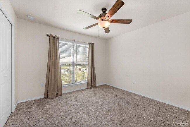 Foto del edificio - 4395 Thistle Pine Ct