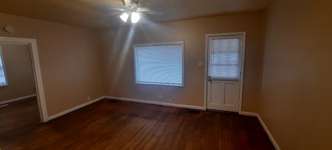 Building Photo - 1614 Elizabeth Rd