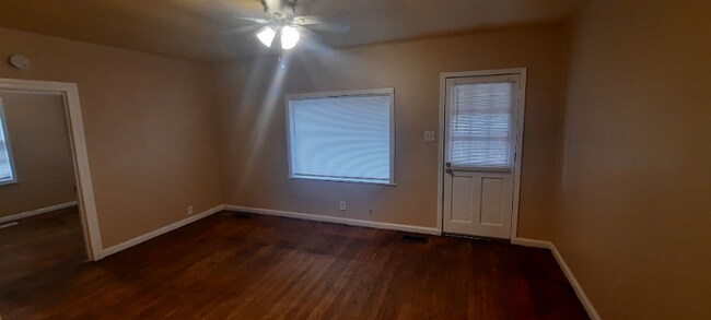 Foto del edificio - 1614 Elizabeth Rd