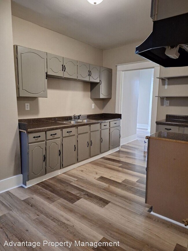 Foto del edificio - 3 br, 1 bath House - 1460 Lyndale Ave.