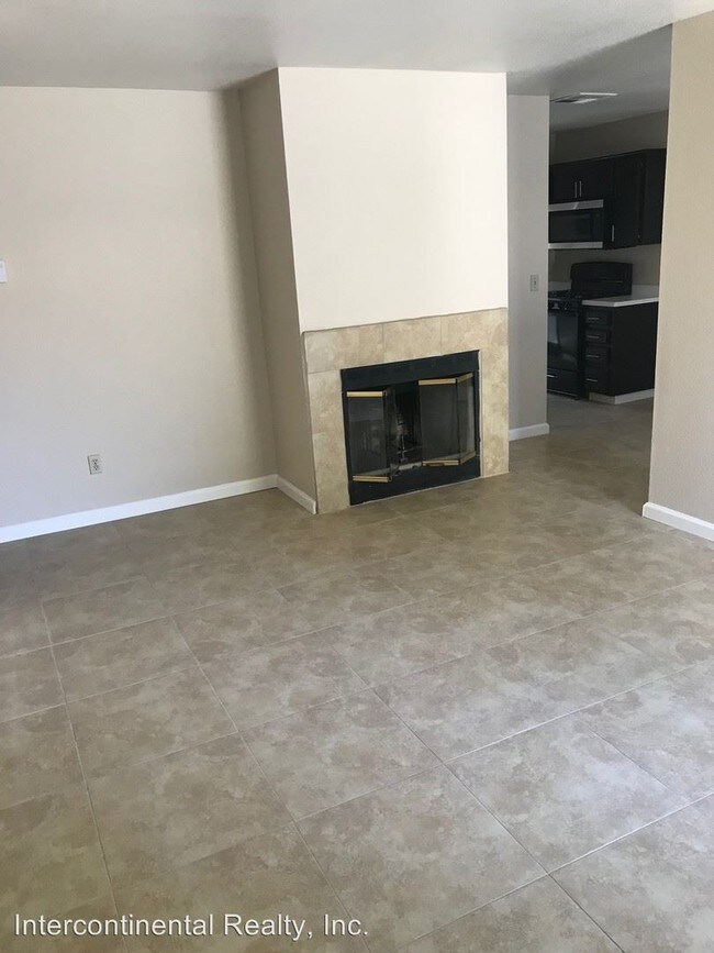 Building Photo - 3110 Brookside Dr