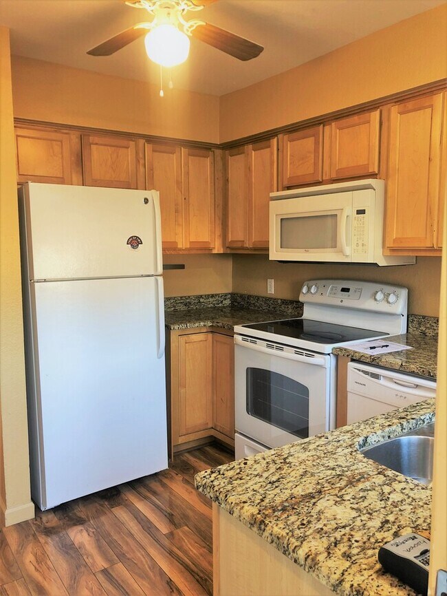 Foto del edificio - Quaint condo located in the heart of Glendale