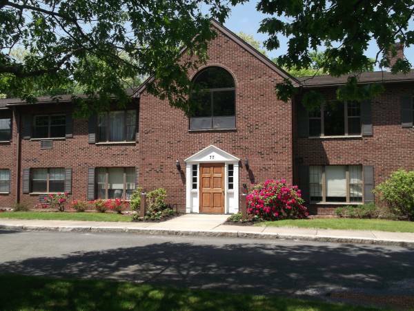 Primary Photo - 70 Beaconwood Rd