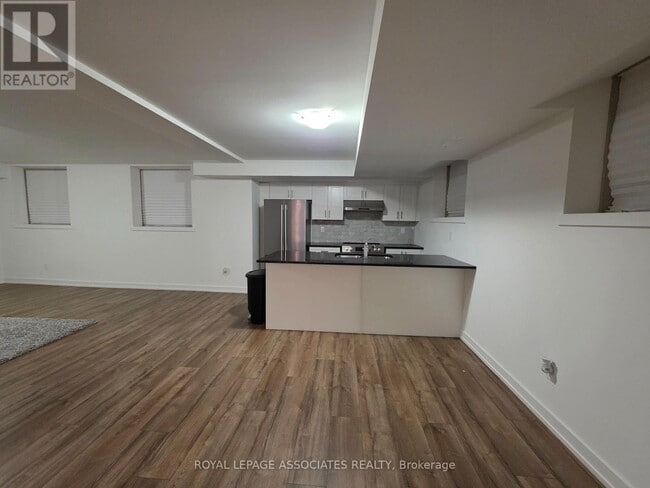 Photo du bâtiment - 400-400 Finch Ave