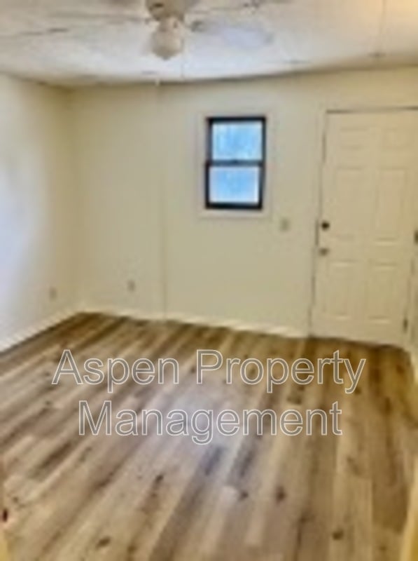 Foto del edificio - 12149 DMC Hwy 99