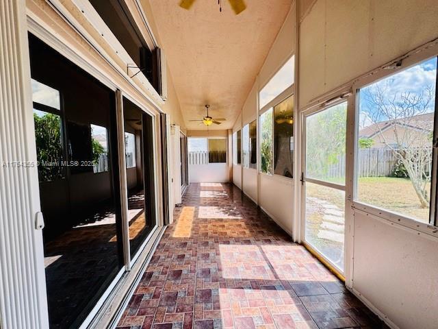 Building Photo - 495 Carrington Ln
