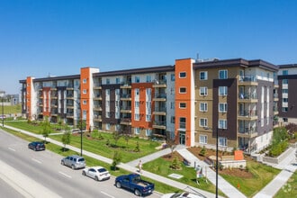 Building Photo - Soho at Seton