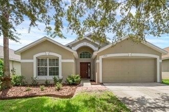 Building Photo - 13820 Mirror Lake Dr