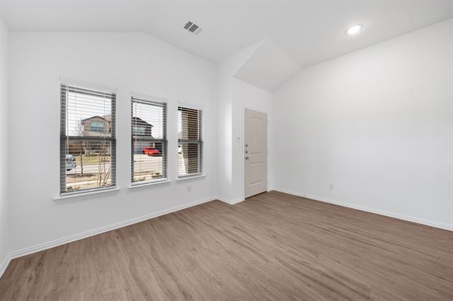 Foto del edificio - 221 Fairmeade Dr