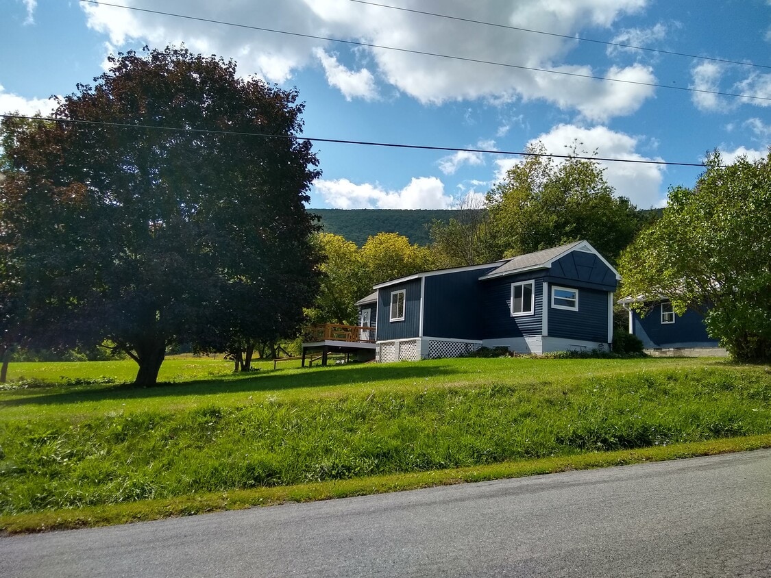 Primary Photo - 117 Higrove Ln