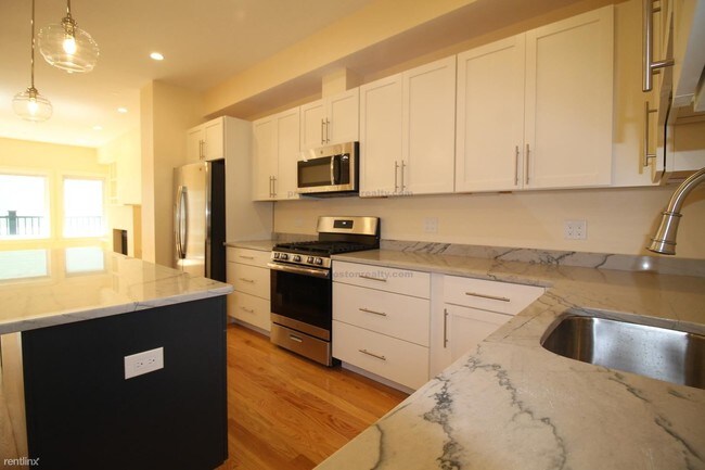 Building Photo - 120 Tremont St