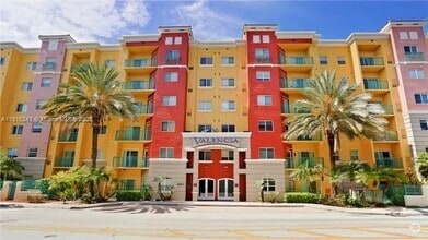 Building Photo - 6001 SW 70th St