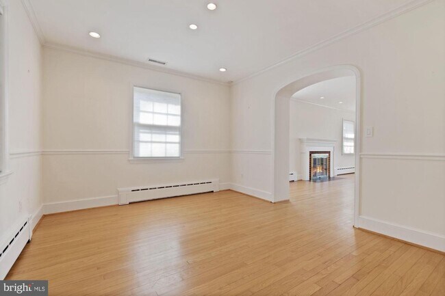 Building Photo - 8509 Meadowlark Ln