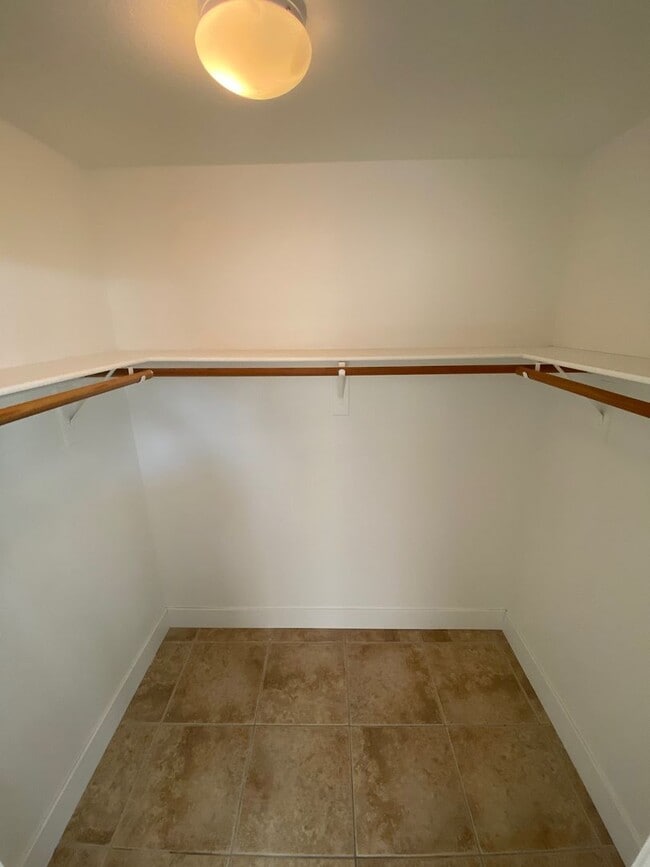 Foto del edificio - 127 Newburg Ave