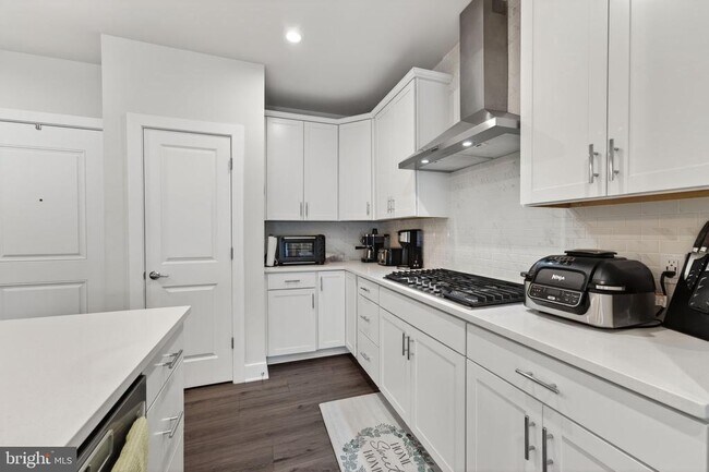 Foto del edificio - 102 St Ives Pl