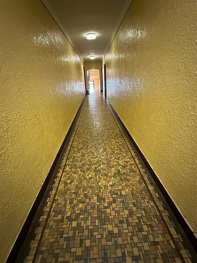 Building Photo - 541 Bronx River Rd