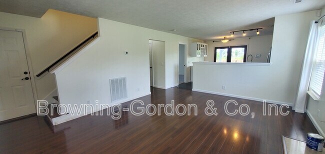 Building Photo - 4444 Frost St