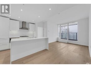 Building Photo - 6699-6699 Dunblane Ave