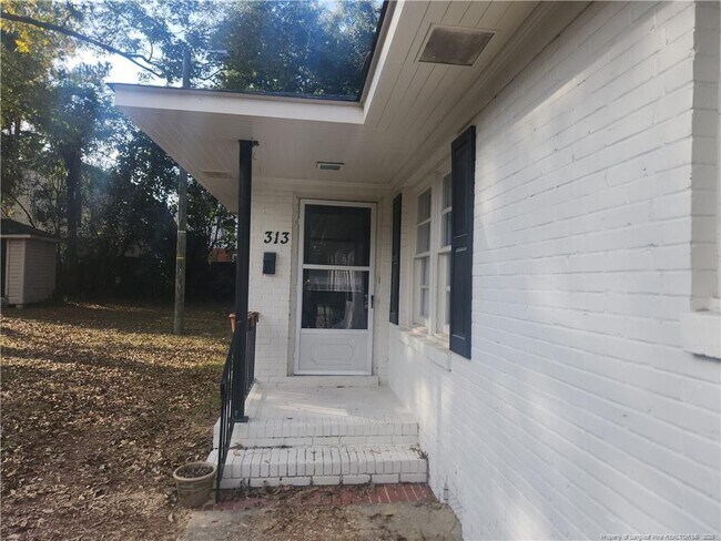 Foto del edificio - 313 Oakridge Ave