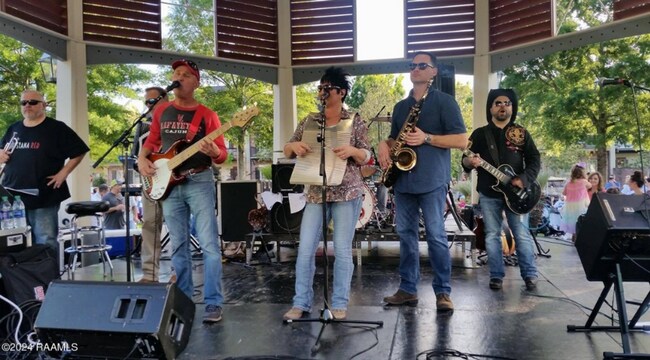 Building Photo - 115 Gaunt Ln