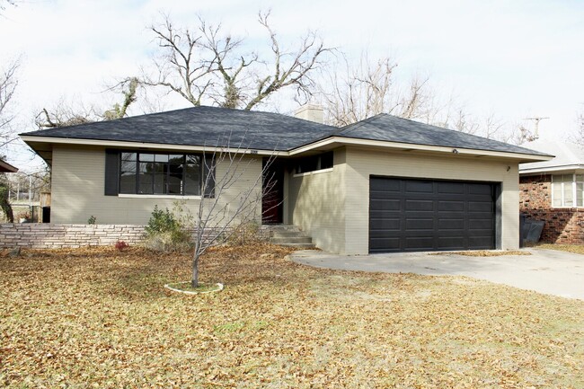 Building Photo - 4633 N Indiana Ave