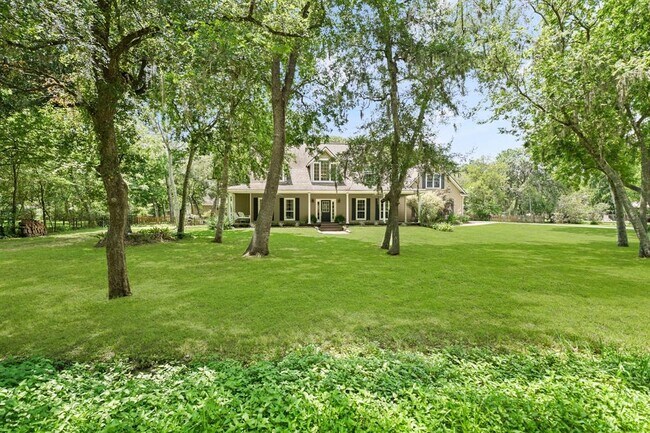 Foto del edificio - 5318 E Plantation Oaks Dr