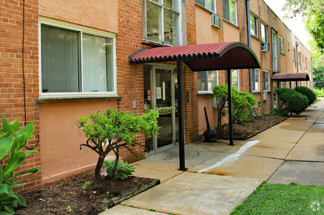 Building Photo - Bevo Apartments