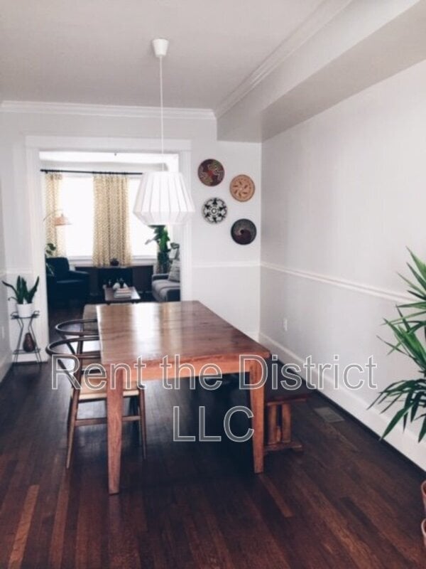 Building Photo - 1512 Trinidad Ave NE