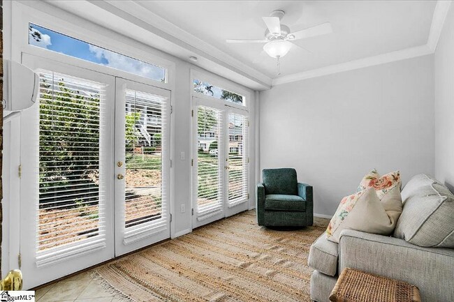 Foto del edificio - 925 Cleveland St