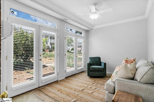 Building Photo - 925 Cleveland St