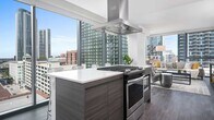 Foto principal - 225 W Hubbard St