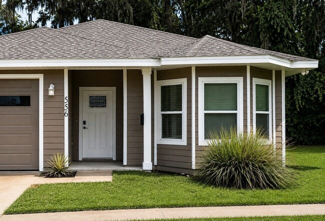 Building Photo - 556 NW 259th Terrace