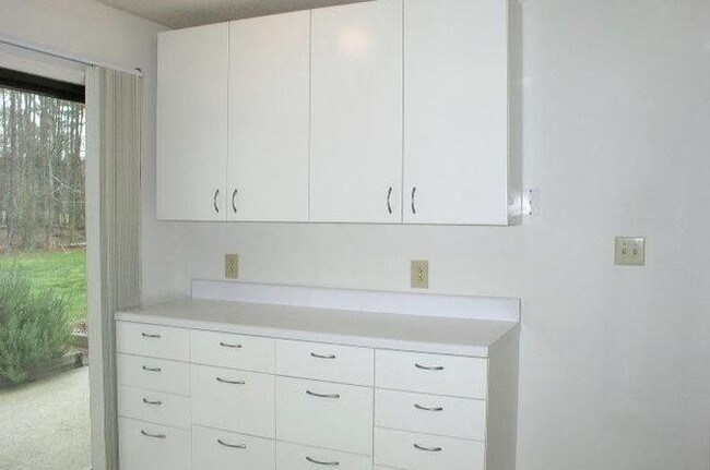 Building Photo - 114 Woodbridge Ln