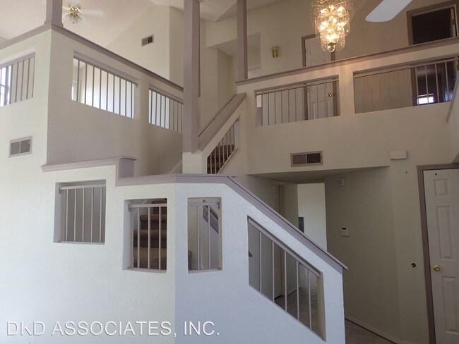 Foto del edificio - 4568 Loma Linda Cir