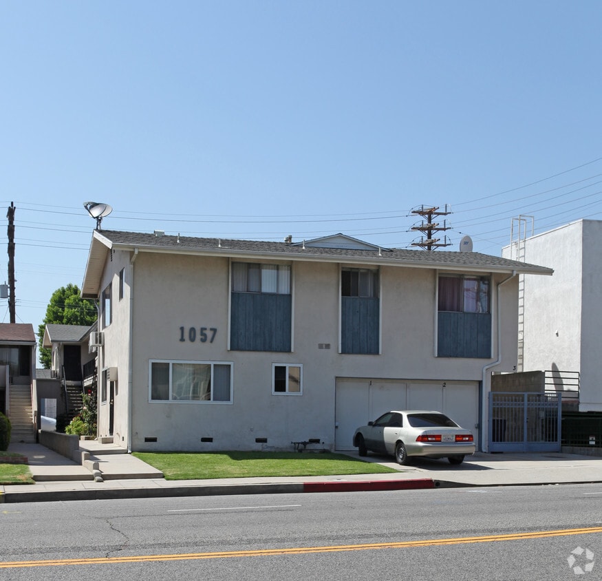 Building Photo - 1057 Western Ave