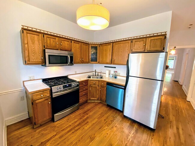 Foto del edificio - 5339 N Winthrop Ave