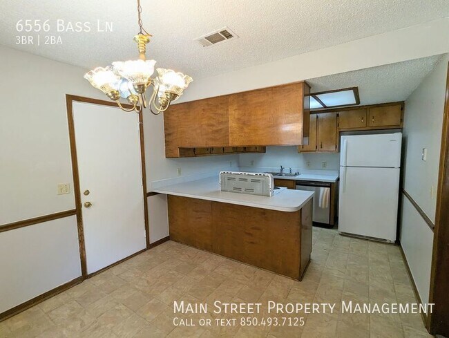 Building Photo - 6556 Bass Ln